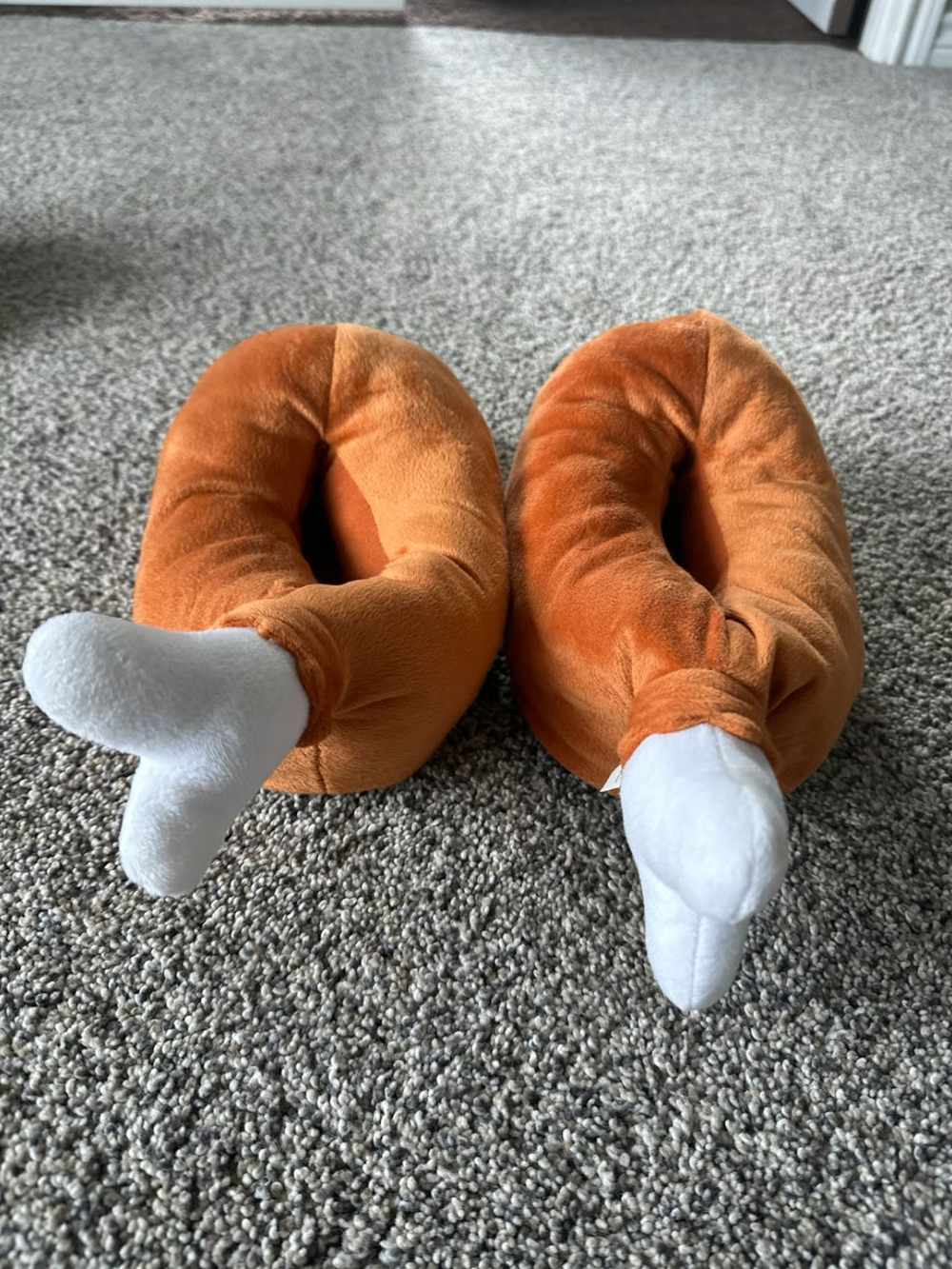 VivitAR Plush Chicken Drumstick Slippers – Youth XS/S (Fits 11T–1Y) – Brand New
